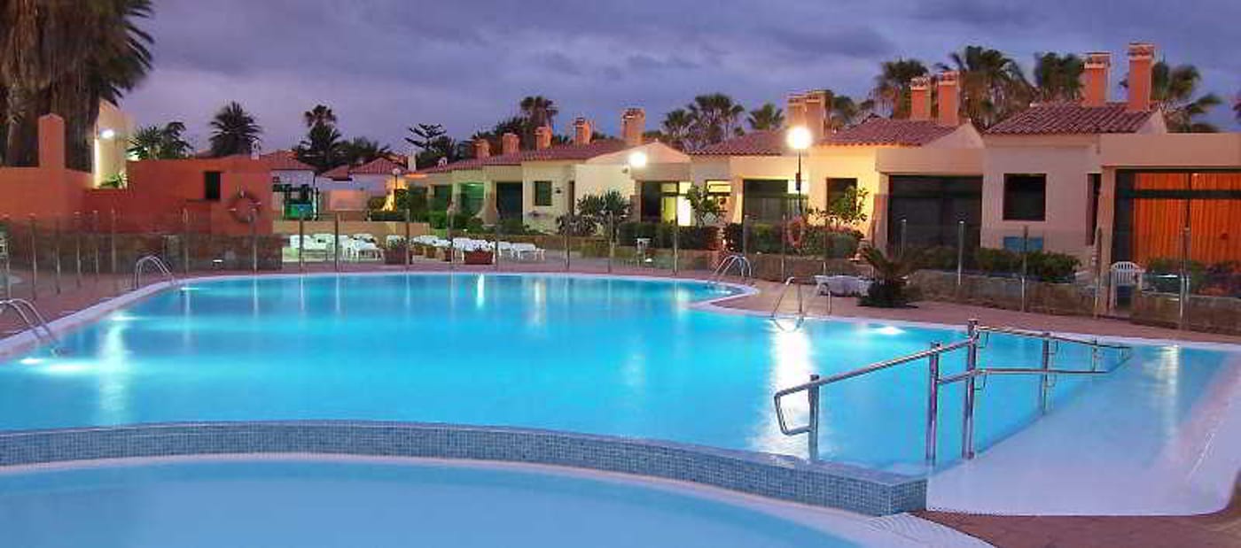 Bungalows-Castillo-Playa-Pool-12