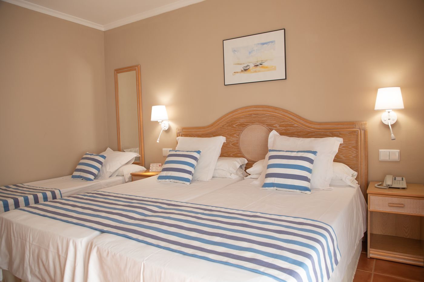 Les-Palmeres-Room-22