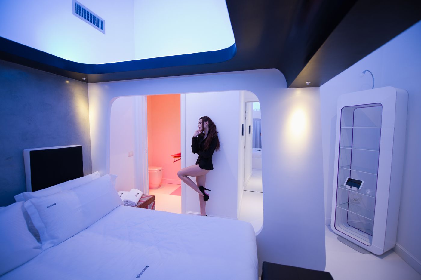 iRooms-Forum---Colosseum-Room-14