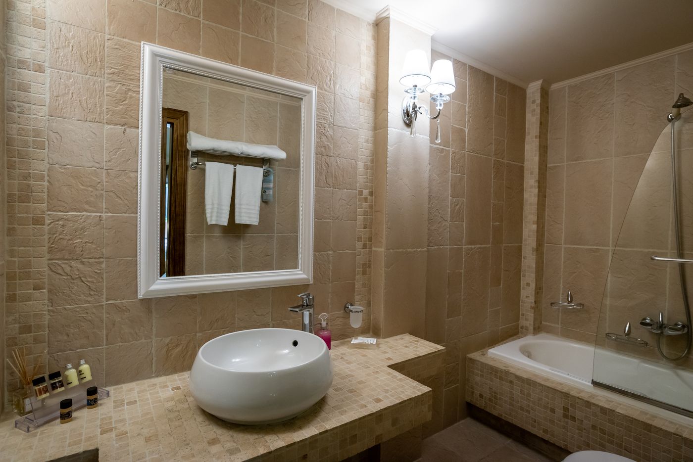 Achtis-Hotel-Room-38