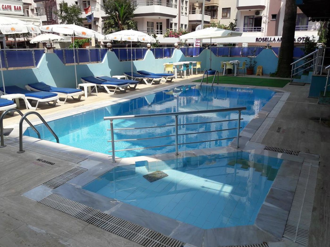 Resitalya-Hotel-Pool-2