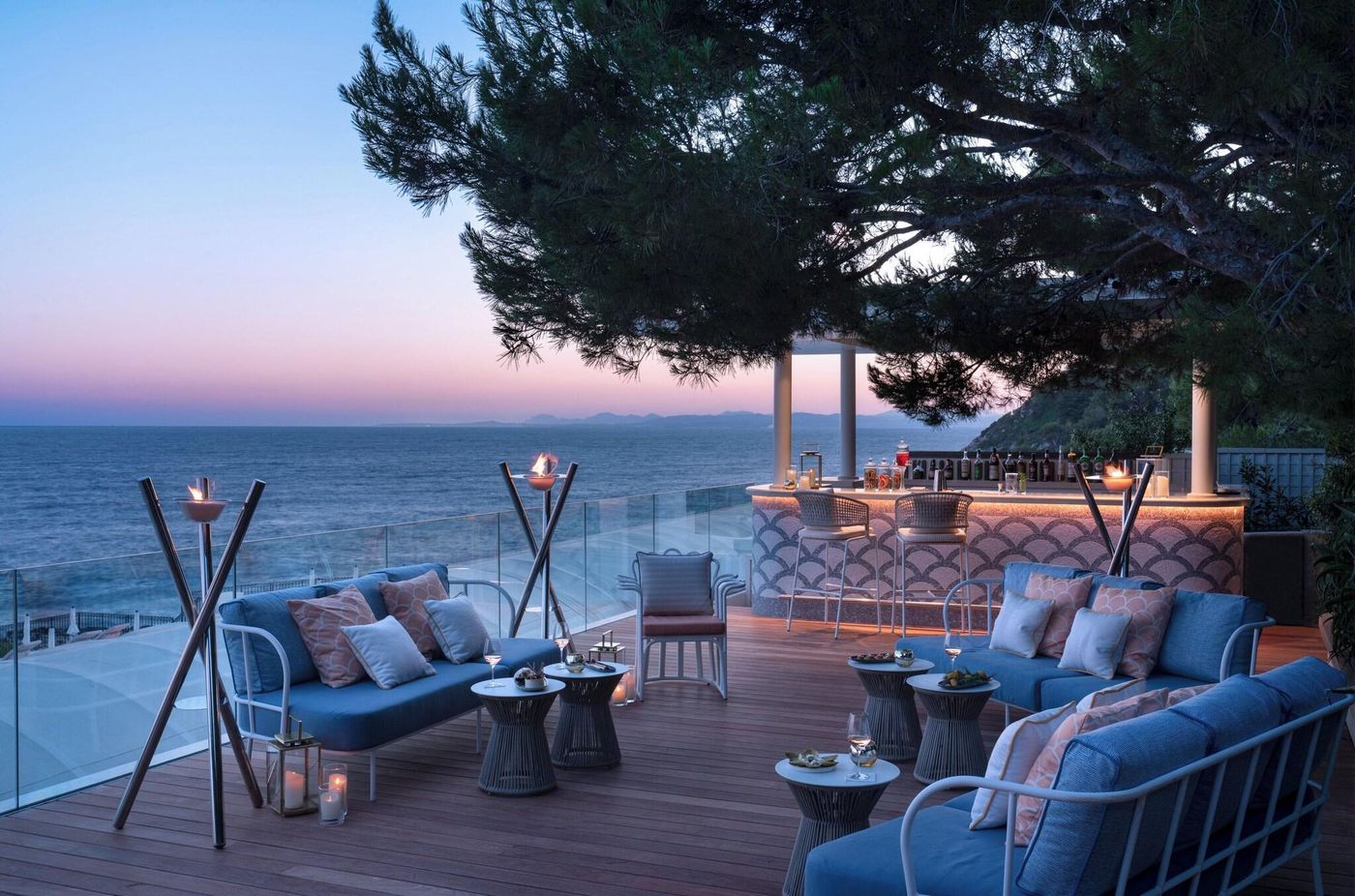 Grand-Hotel-du-Cap-Ferrat--A-Four-Seasons-Hotel-Bar-87