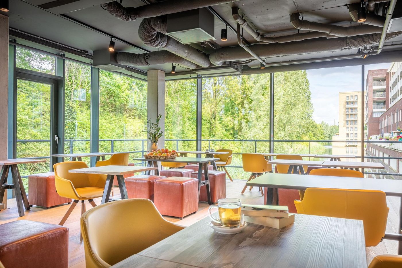 Hotel-New-Kit-Bar-10