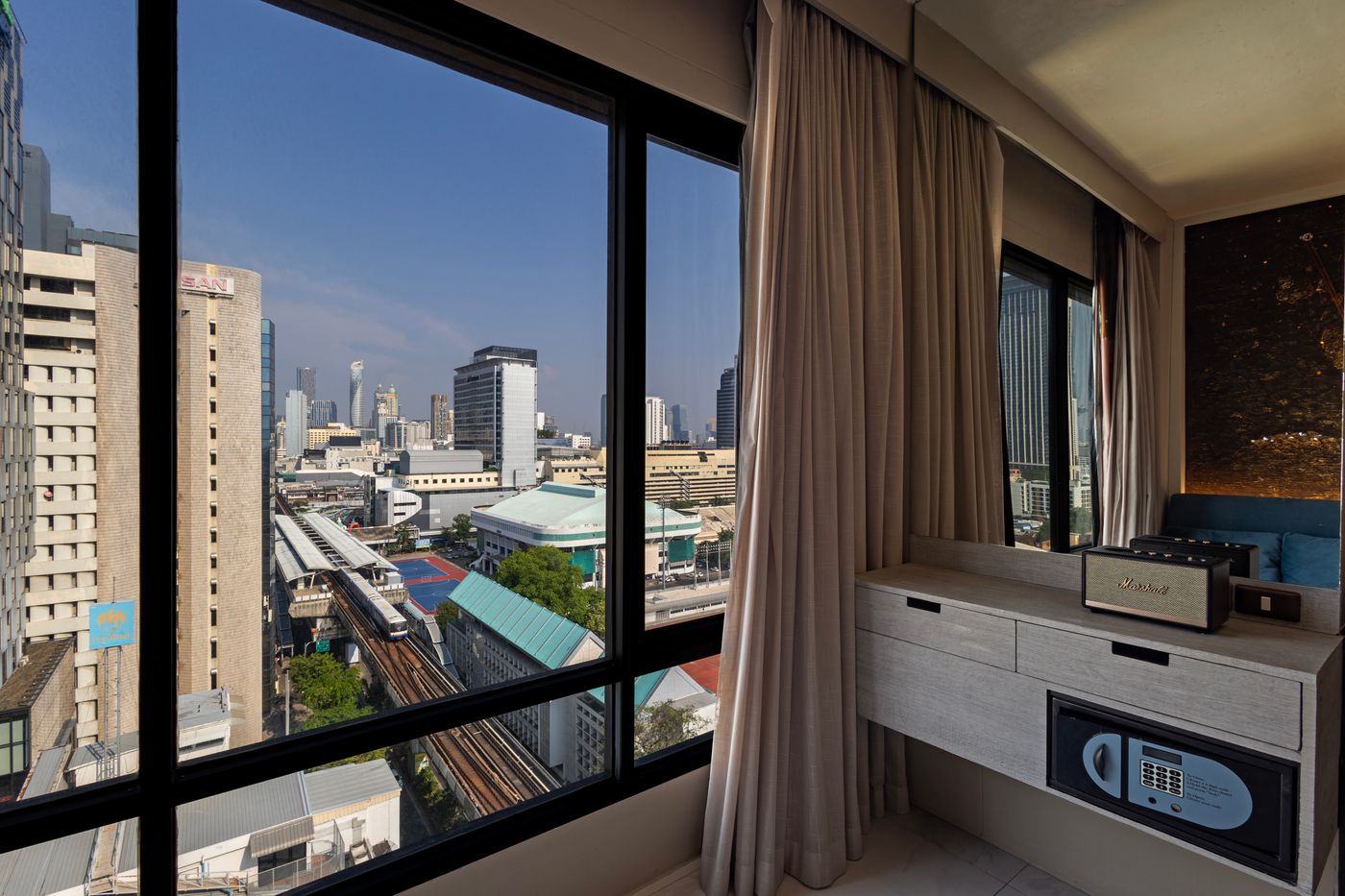 Siam-Siam-Design-Hotel-Bangkok-Room-9