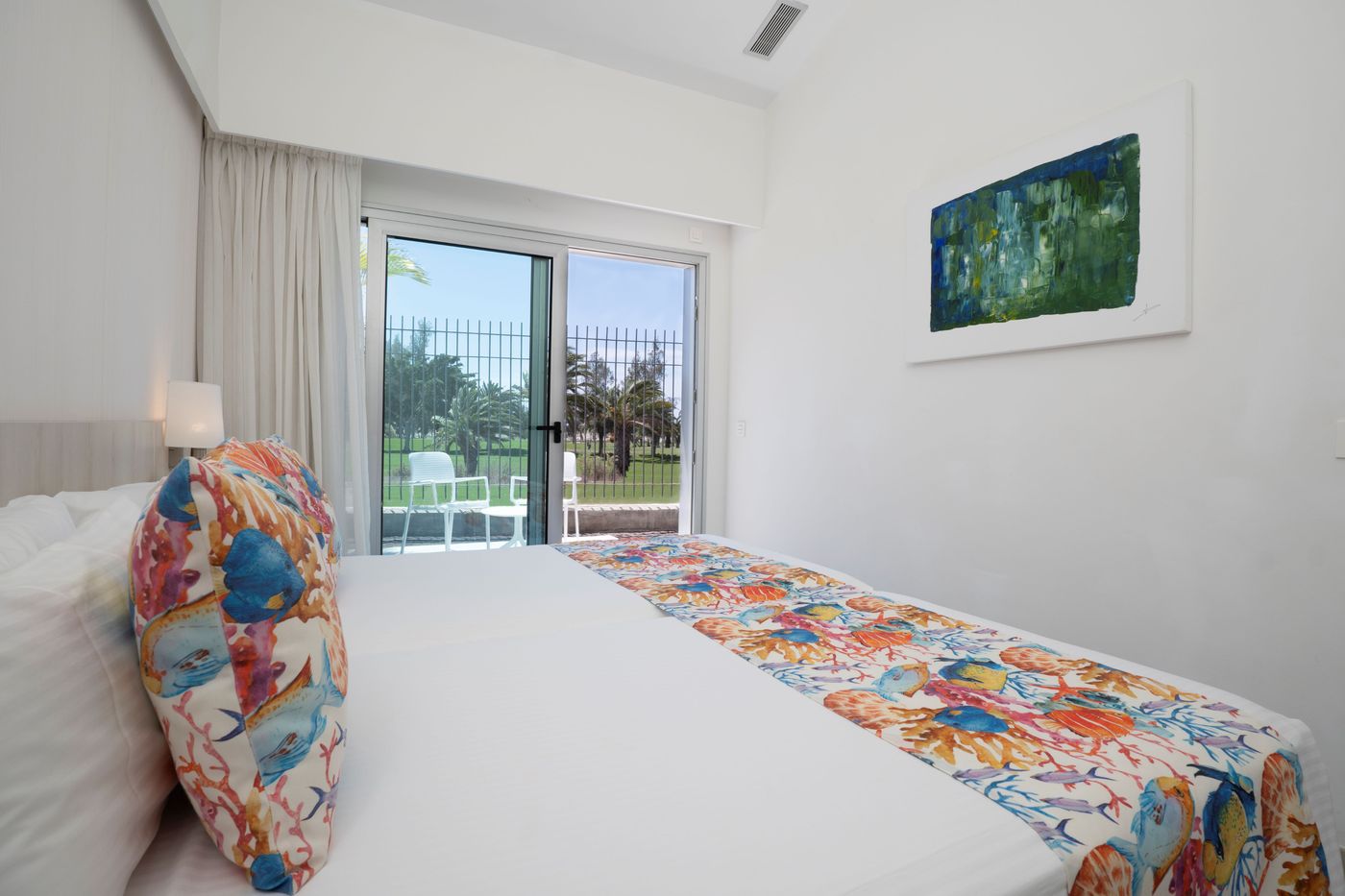 Hotel-LIVVO-Dunagolf-Suites-Room-40