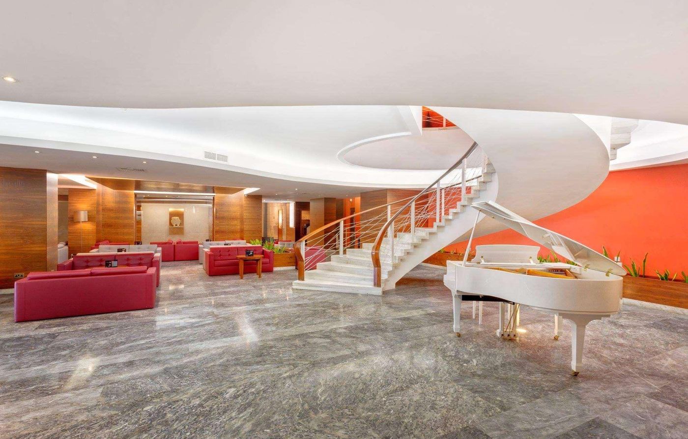 Preluna-Hotel---Spa-Lobby-57