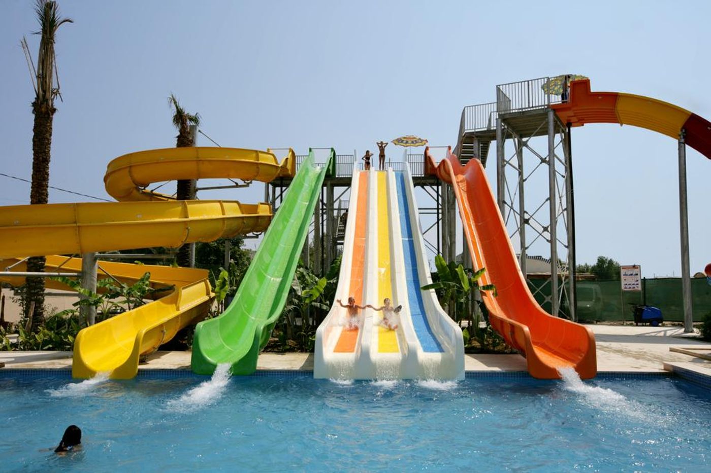 Grand Pearl Beach Resort & Spa Hotel