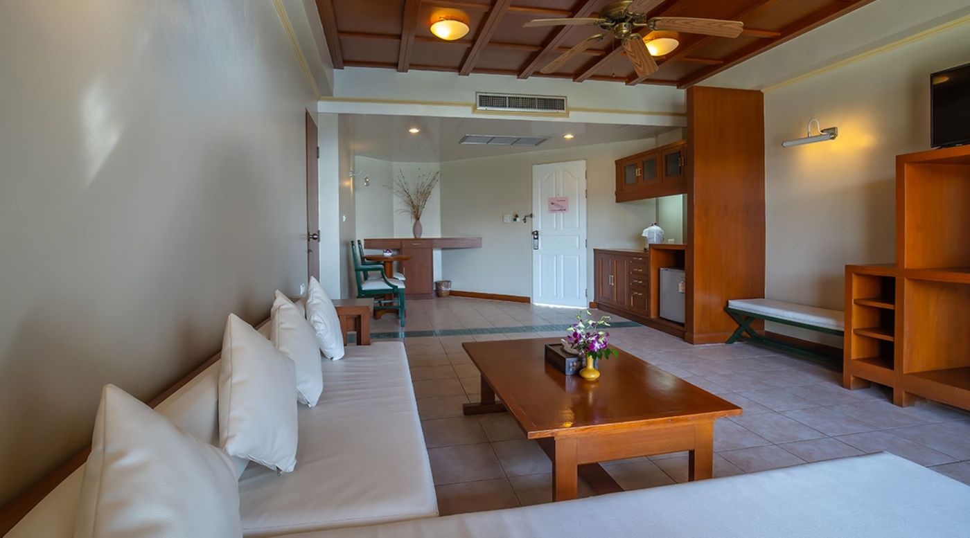 Karon-Princess-Hotel-Room-25