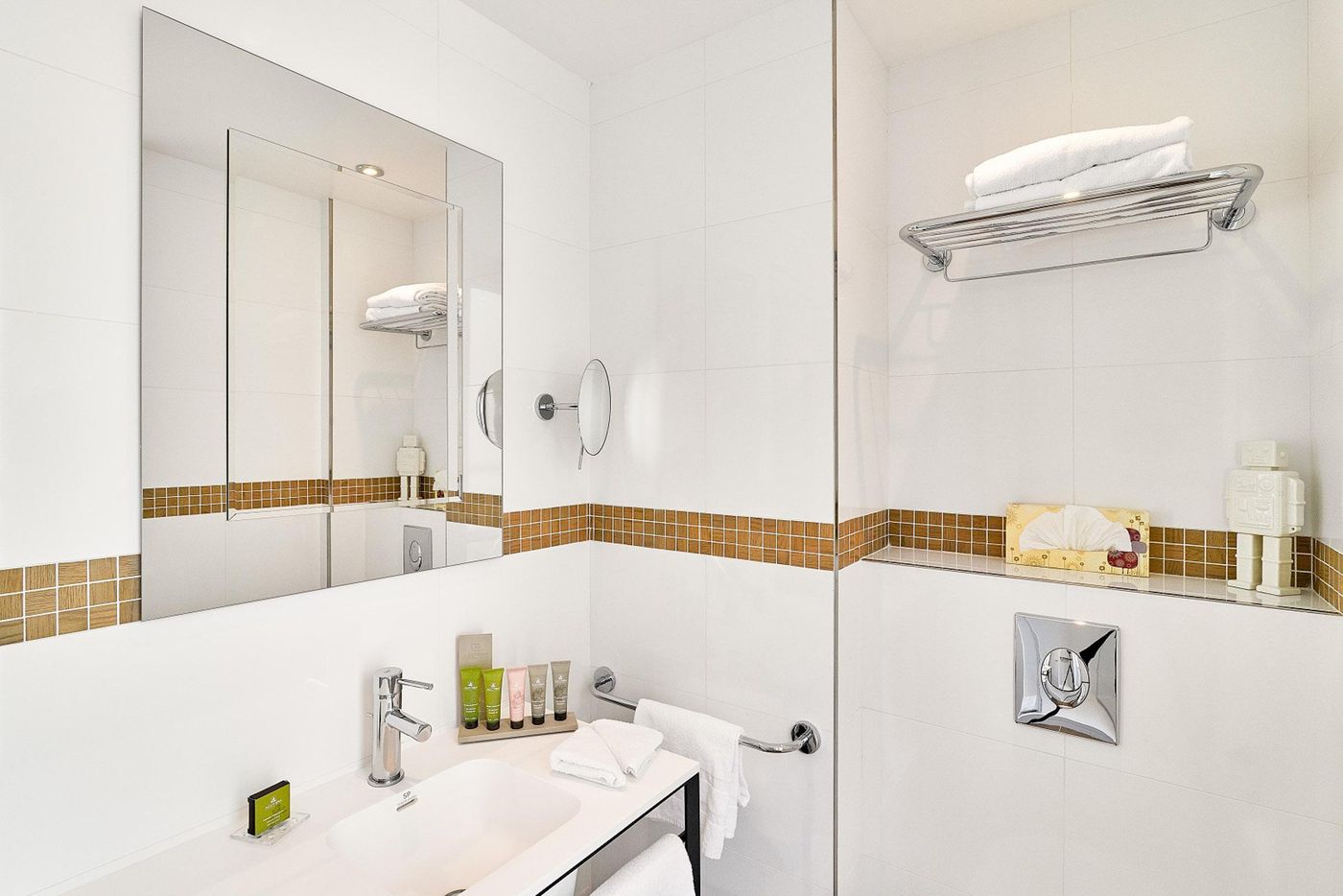 Augustin-Astotel-Room-42