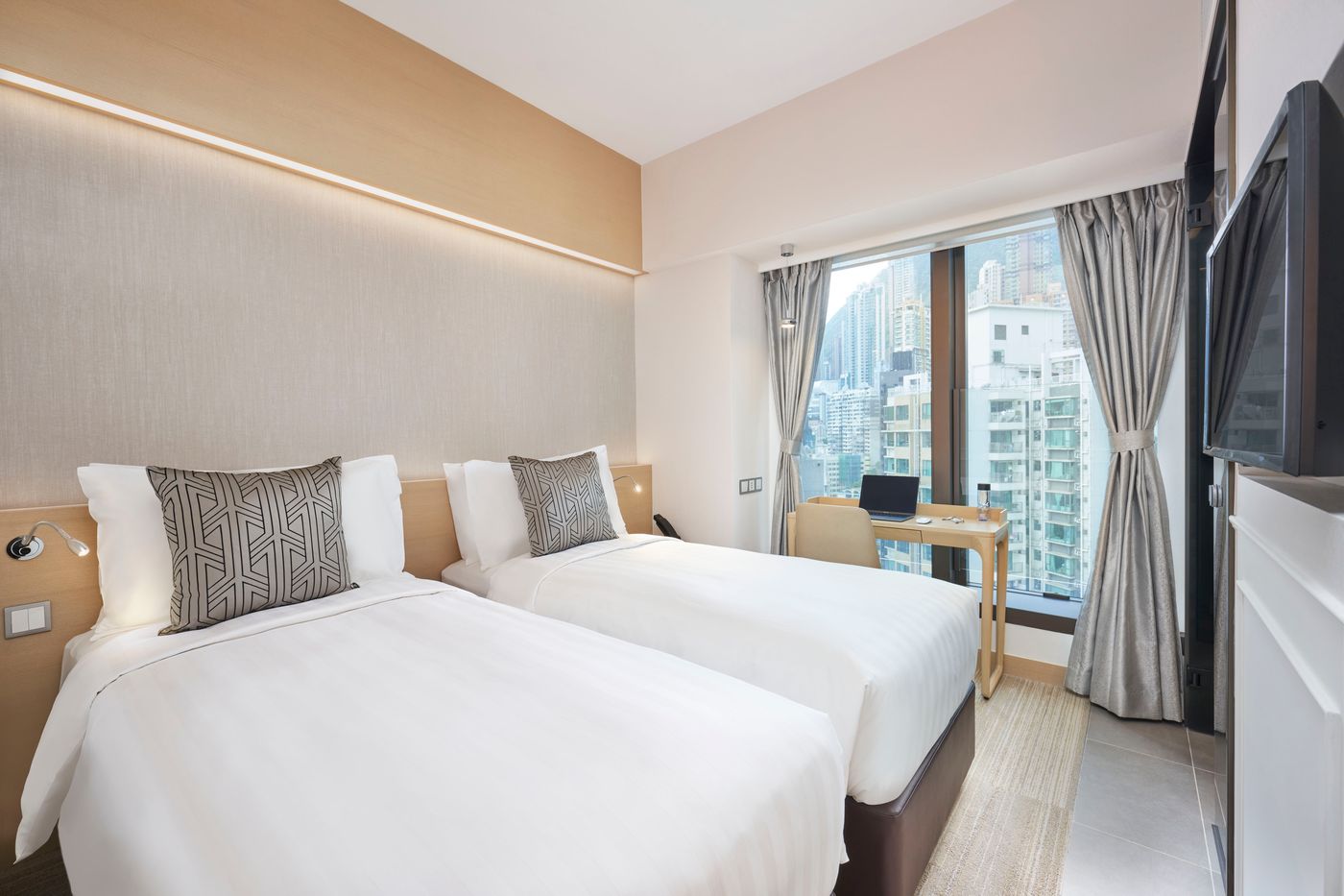 Y-Hotel-Hong-Kong-Room-2