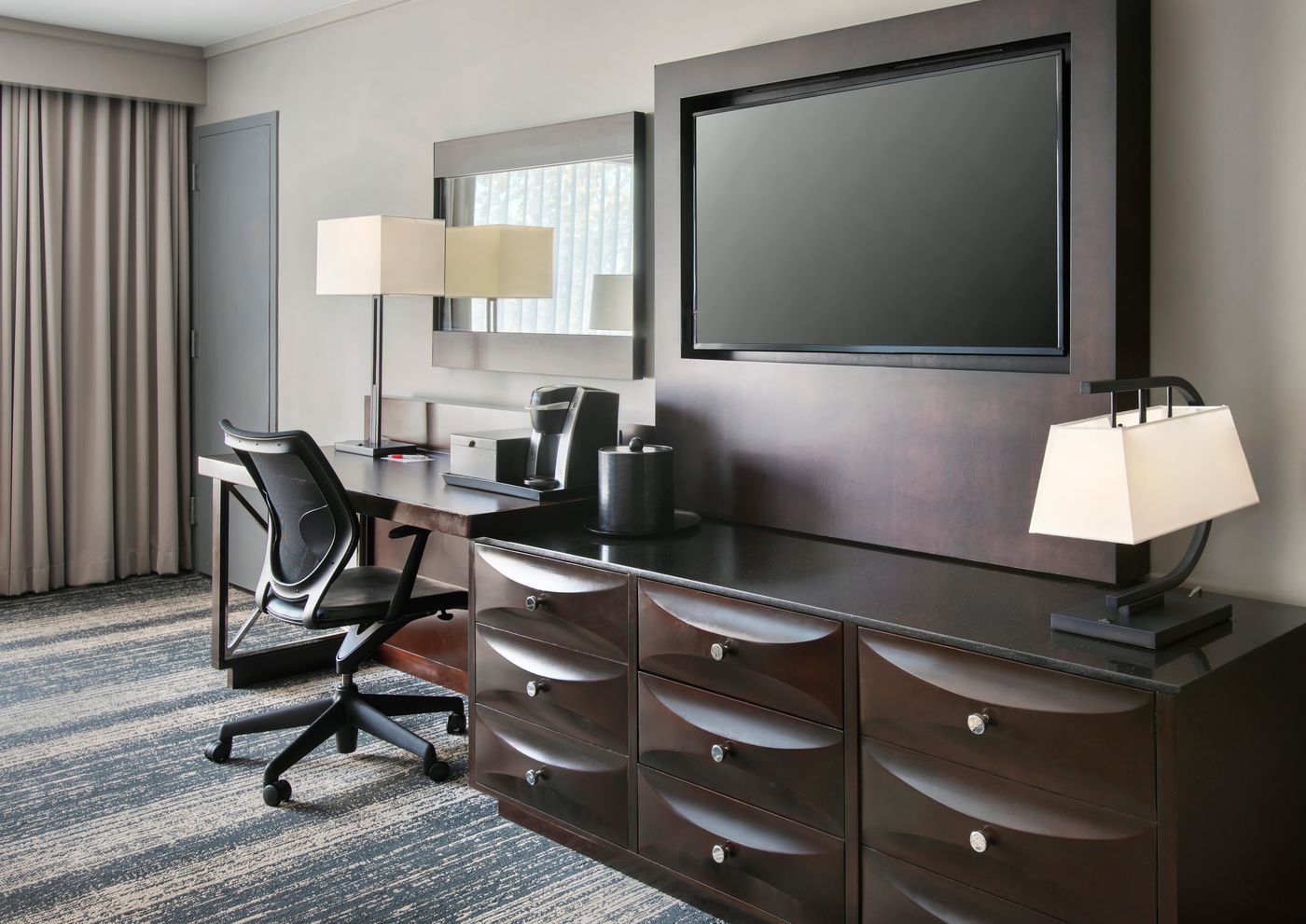 Boston-Marriott-Burlington-Room-8