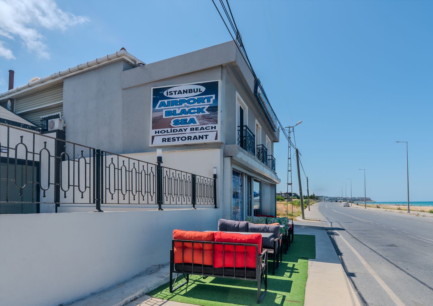 Airport-Black-Sea-Hotel---Restaurant-General-view-8