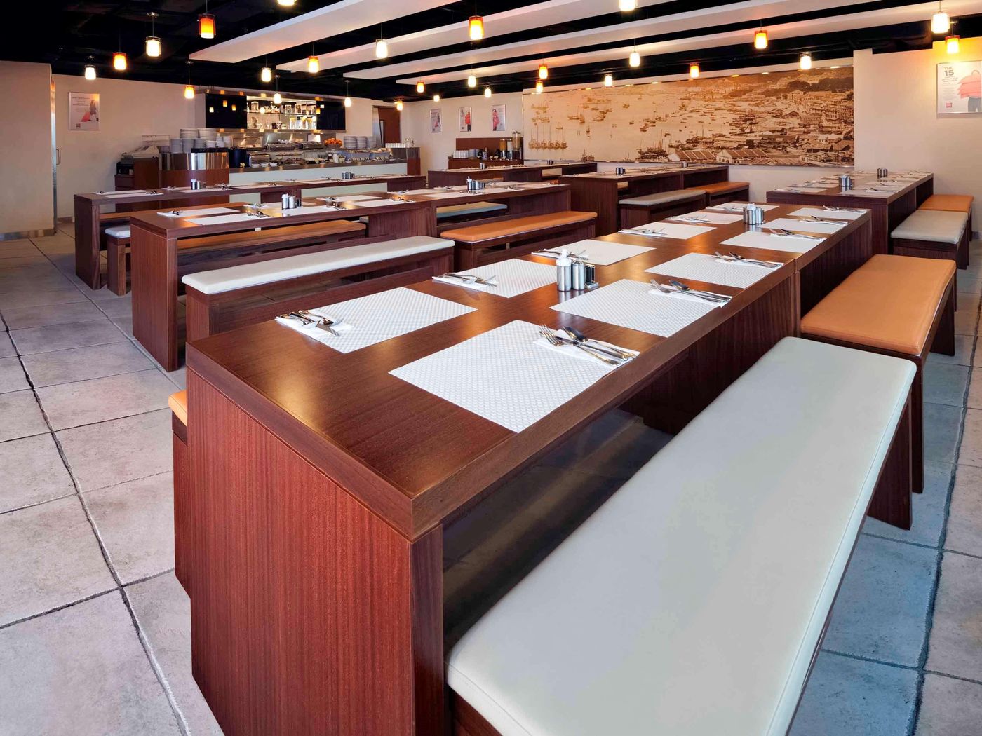 ibis-Hong-Kong-North-Point-Restaurant-14