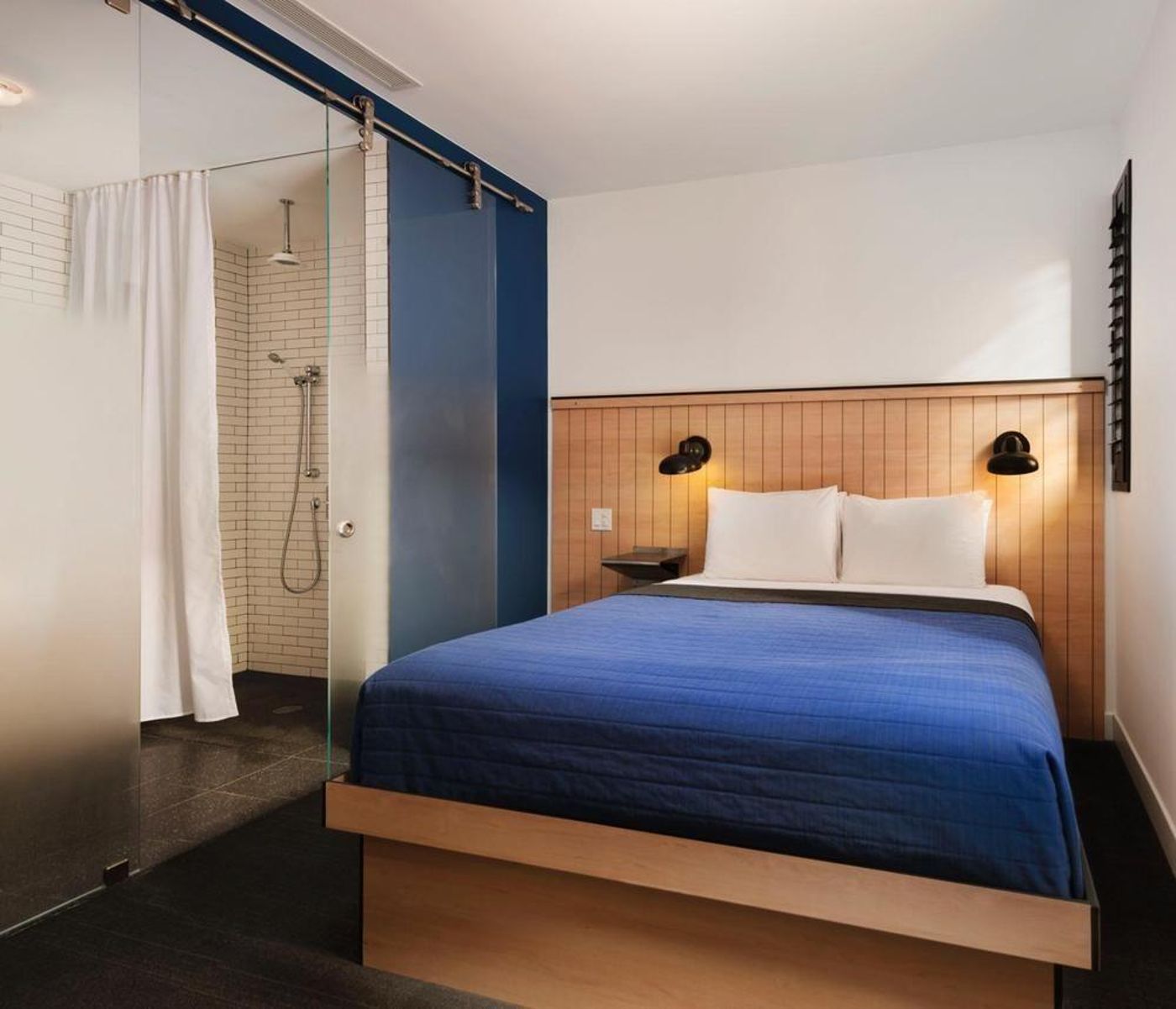 The-Pod-Hotel-39th-Street-Room-15