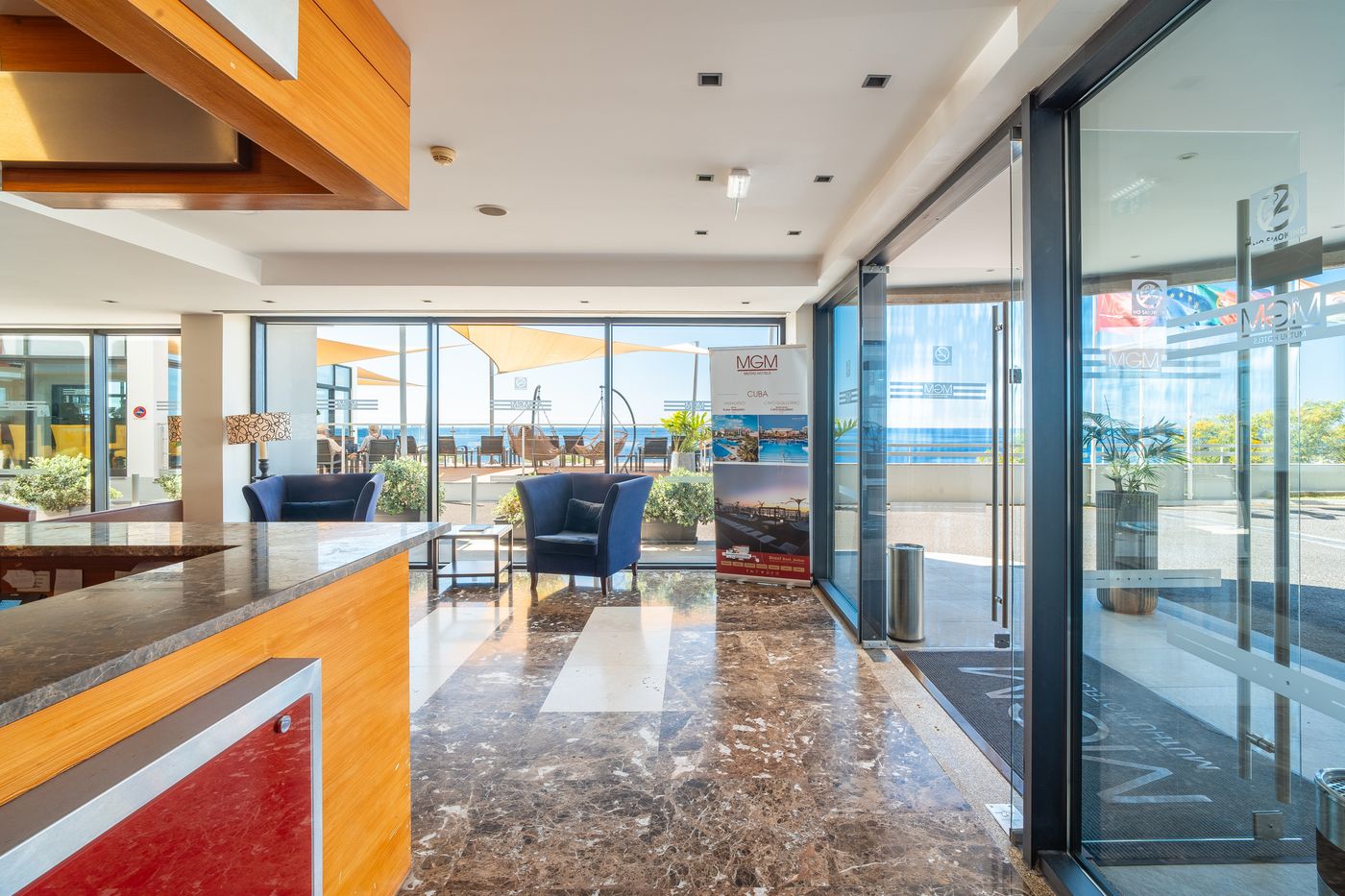 Muthu-Raga-Madeira-Hotel-Lobby-50