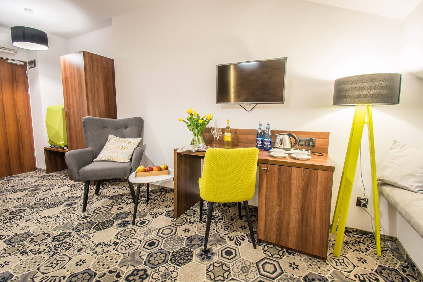 Hotel-Lavender-Room-37