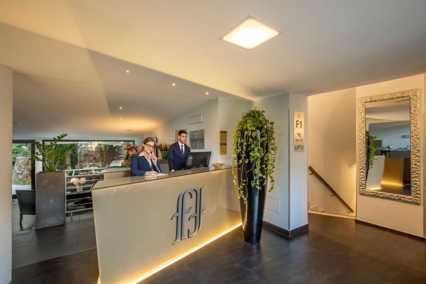 Fragrance-St-Peter-Hotel-Lobby-14