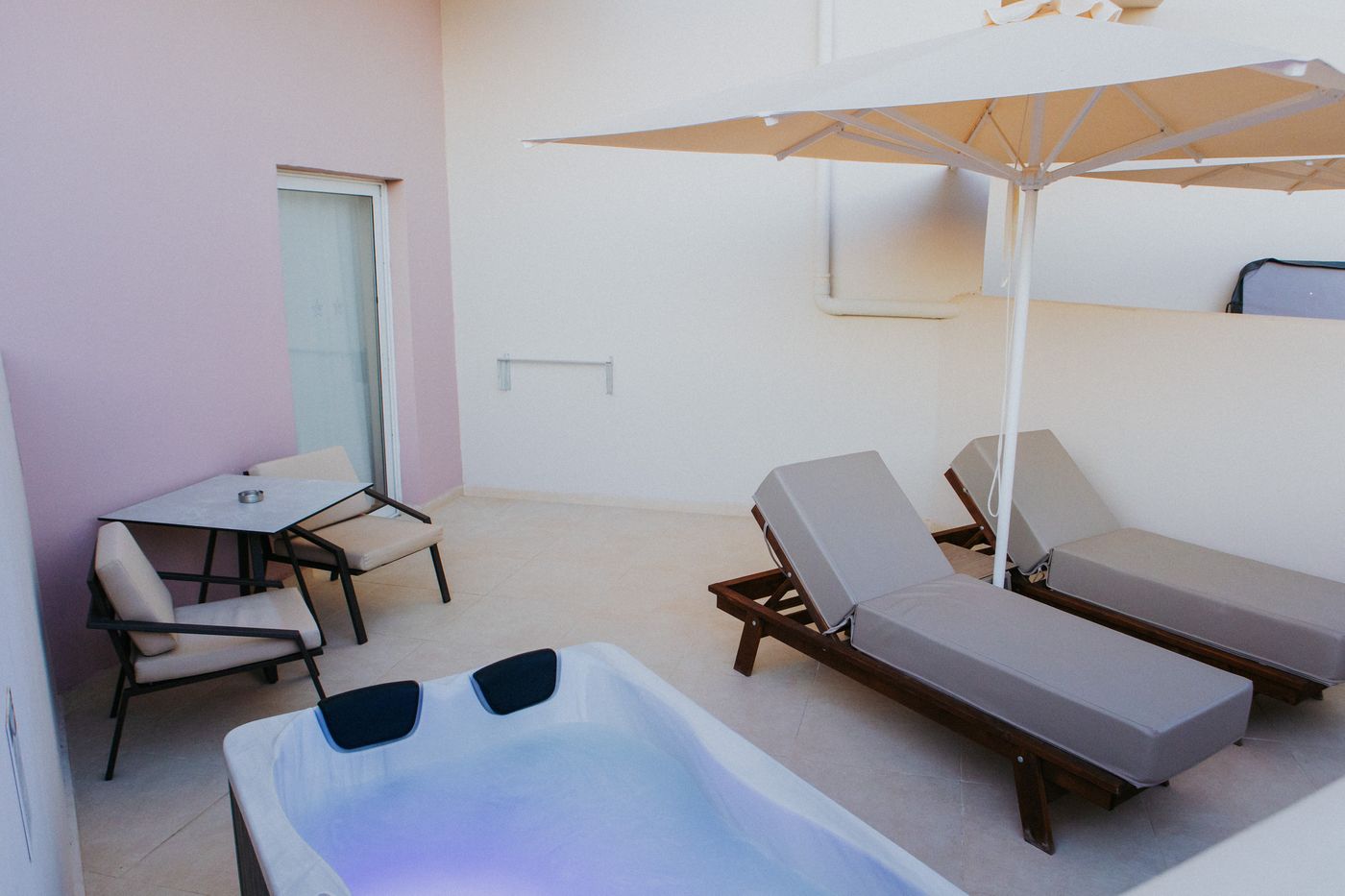 Sovereign-Beach-Hotel-Room-35