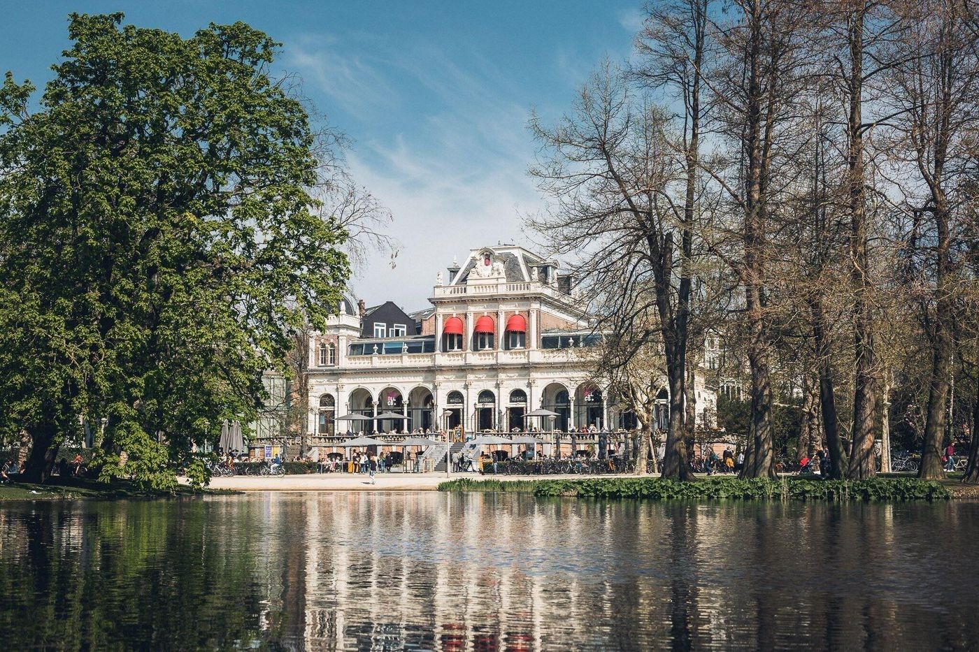 Citizenm-Amsterdam-City-General-view-3