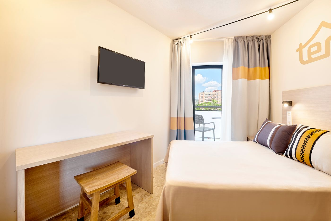 tent-Torremolinos-Room-14