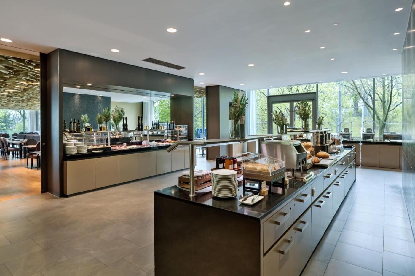 DoubleTree by Hilton Vienna Schonbrunn - Austria - VIENNA - Restaurant - 4