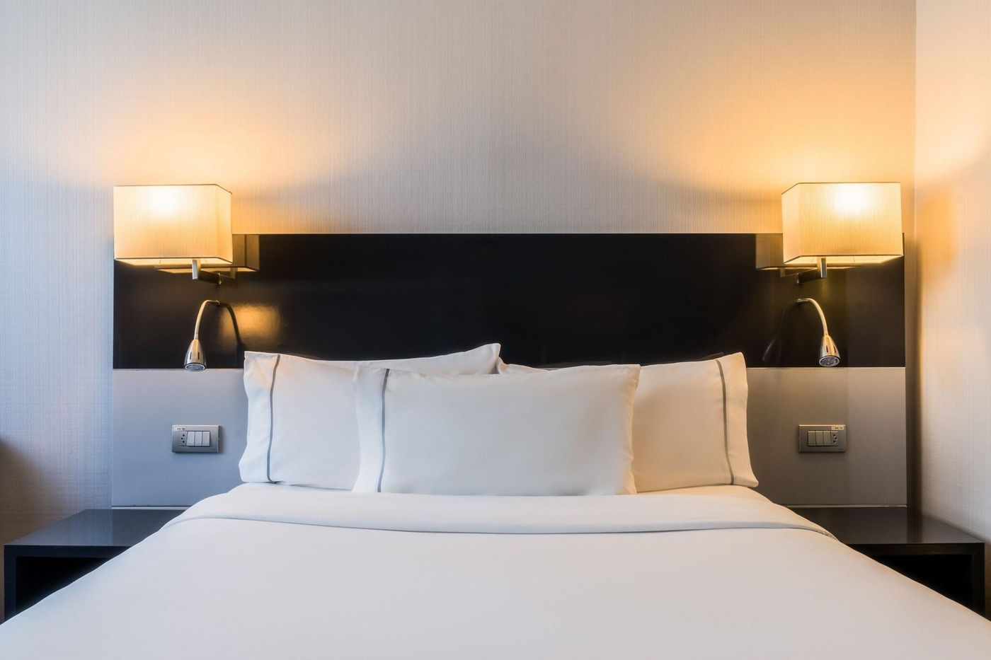 AC-Madrid-Feria-Room-42