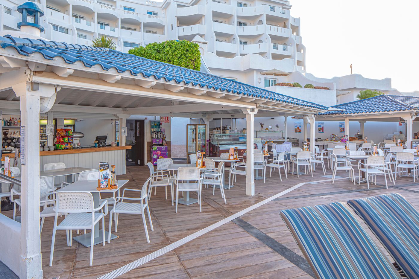 Santa-Barbara-Golf---Ocean-Club-Bar-12