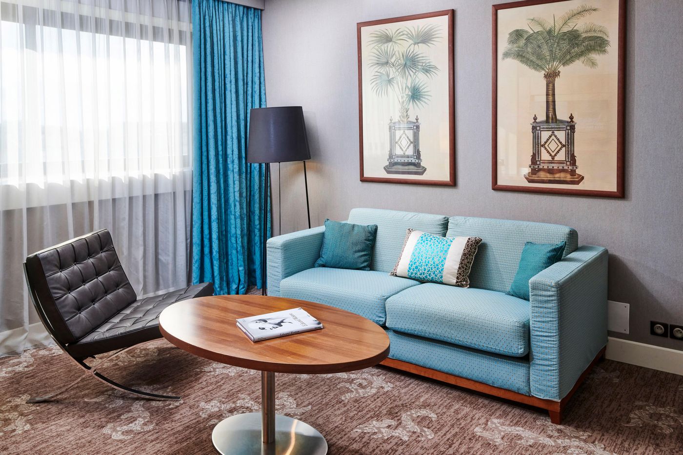 Holiday-Inn-Nice-Room-23