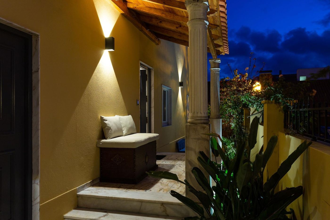 Geronimo-Guest-House-Bel-m-General-view-60