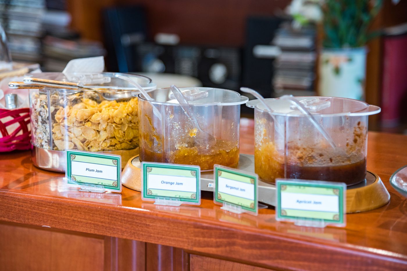 Andreolas-Luxury-Suites-Restaurant-34