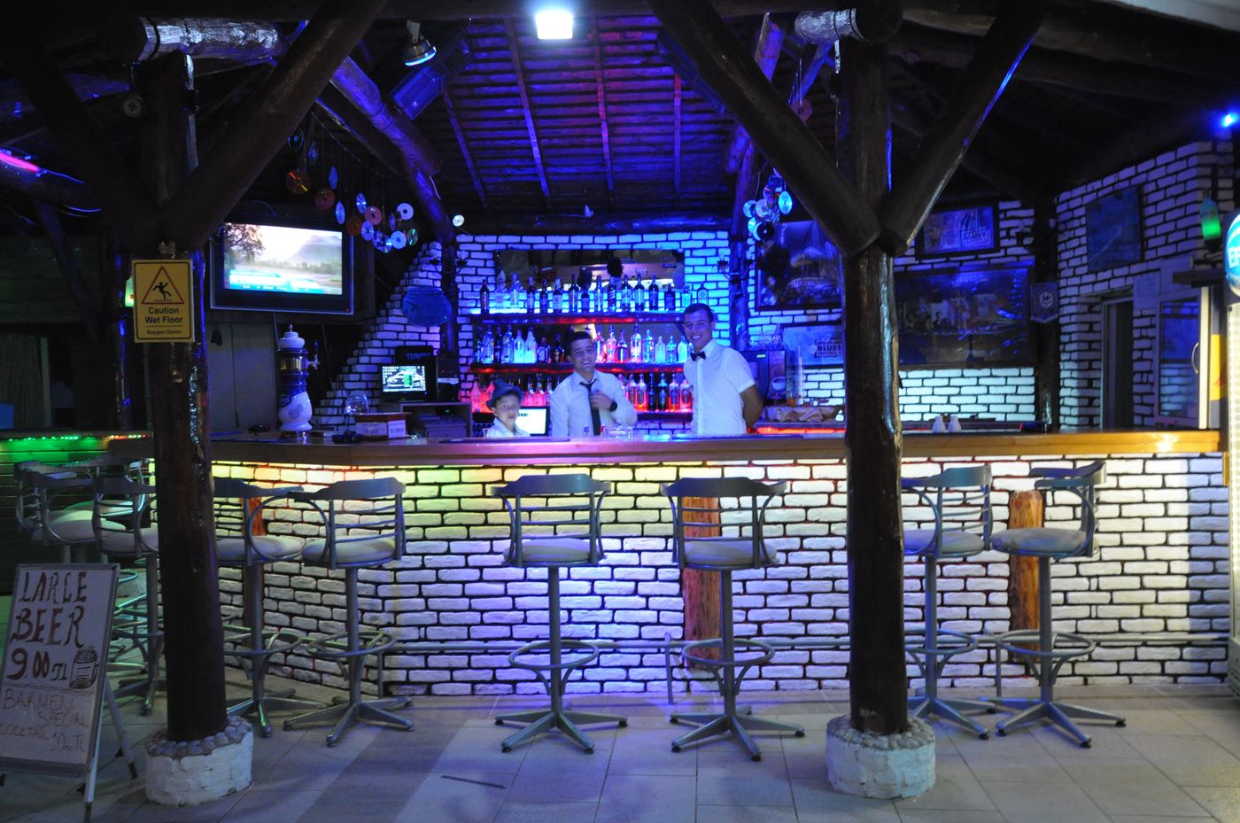 Majestic-Hotel-Bar-31