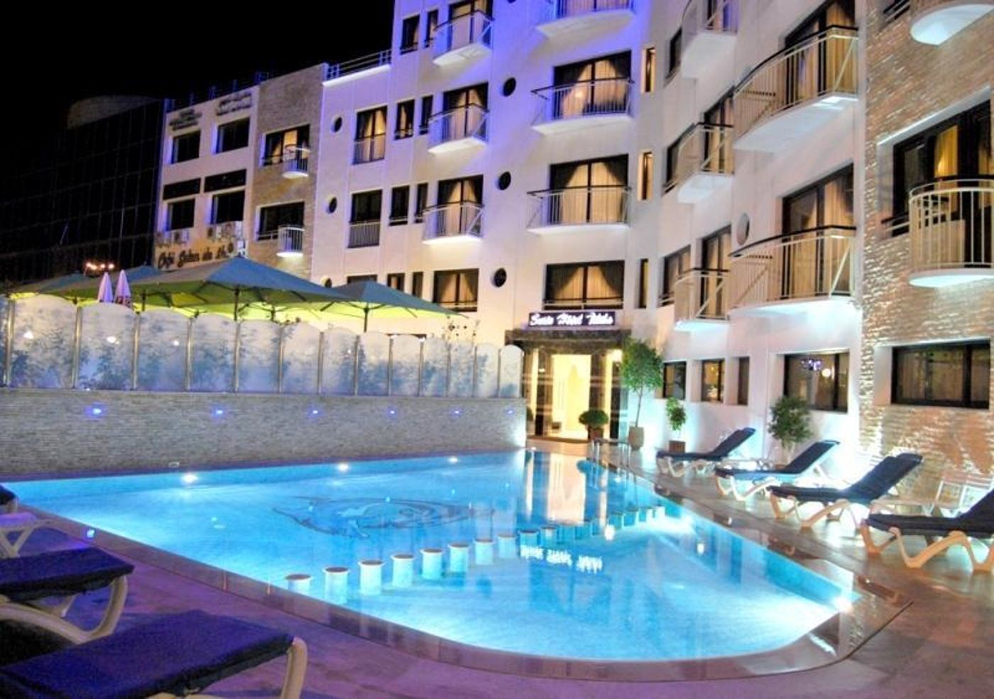 Suite-Hotel-Tilila-Pool-7