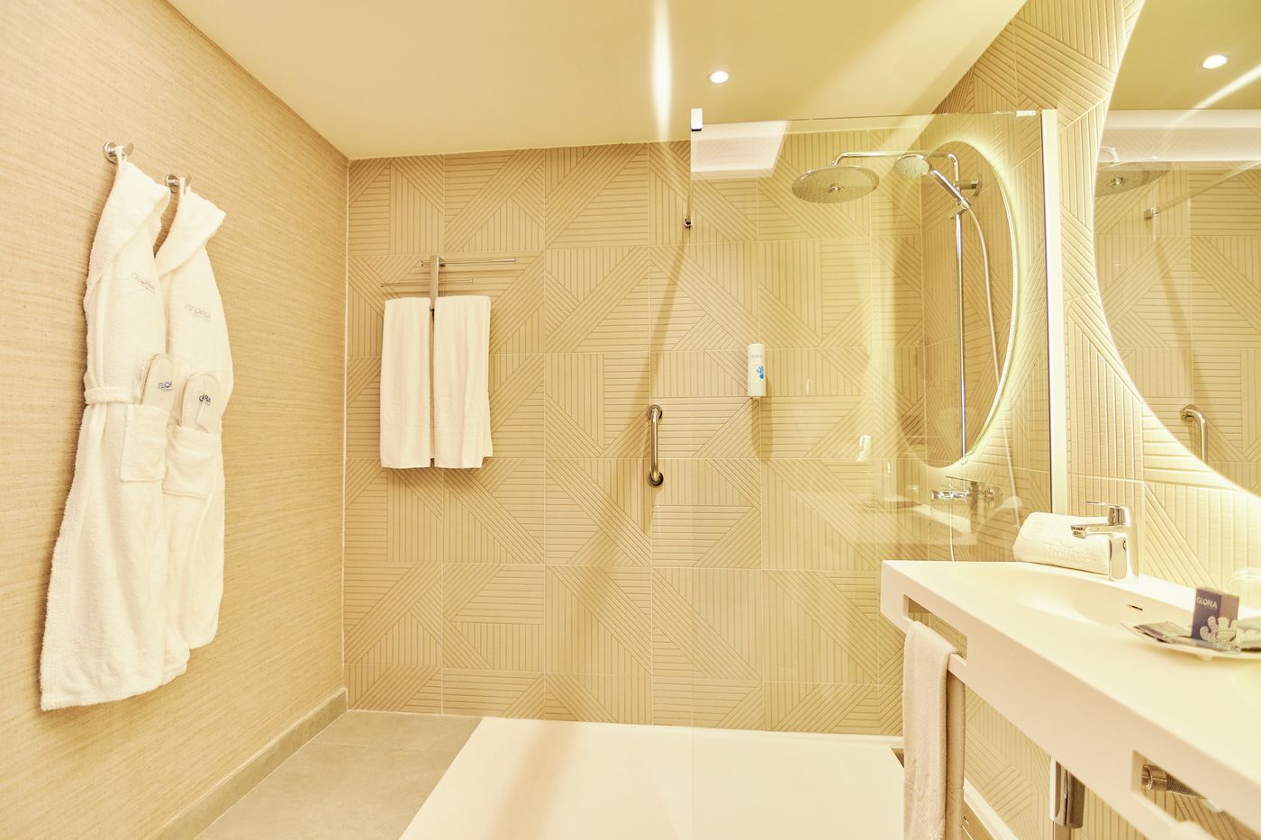 Gloria-Palace-Amadores-Room-25