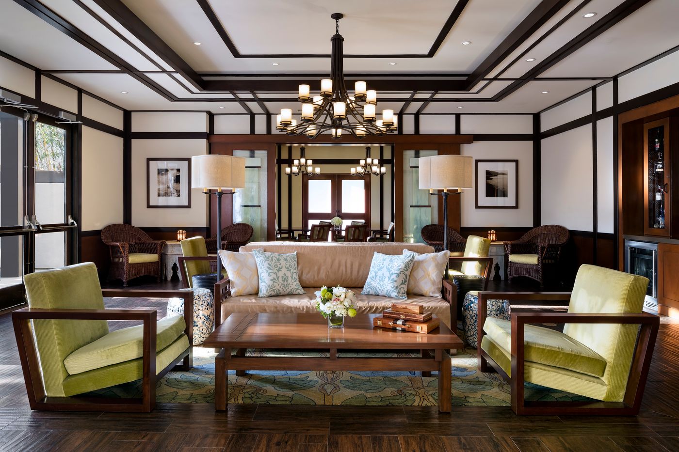 The-Ambrose-Hotel-Lobby-3