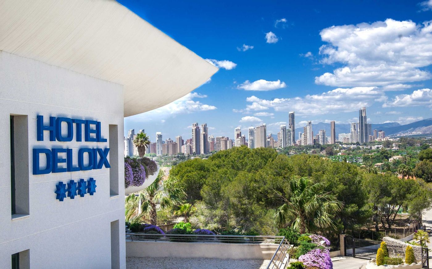 Deloix Aqua Center Hotel