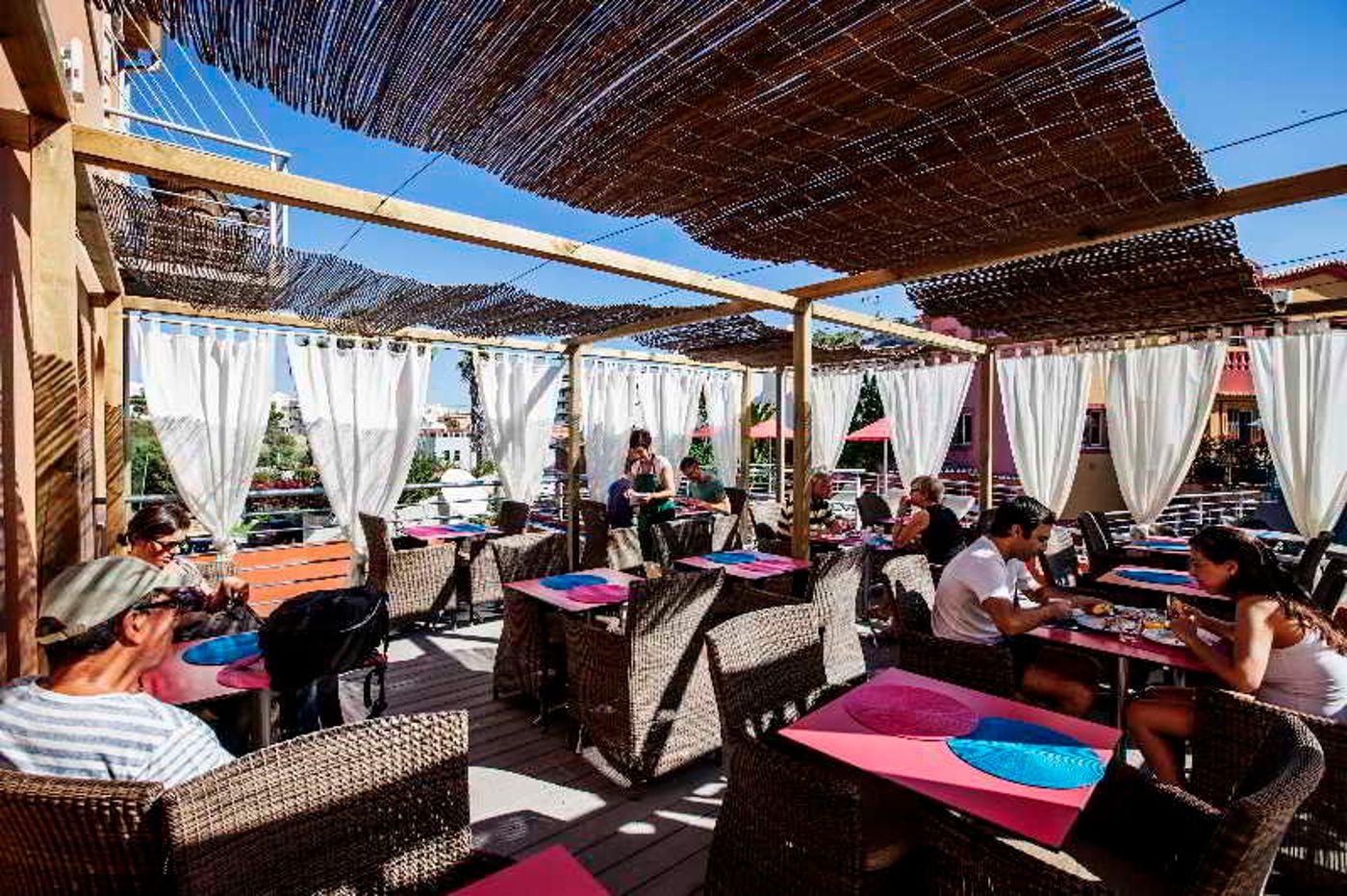 Vilas-Dinis---Adults-Only-Restaurant-22