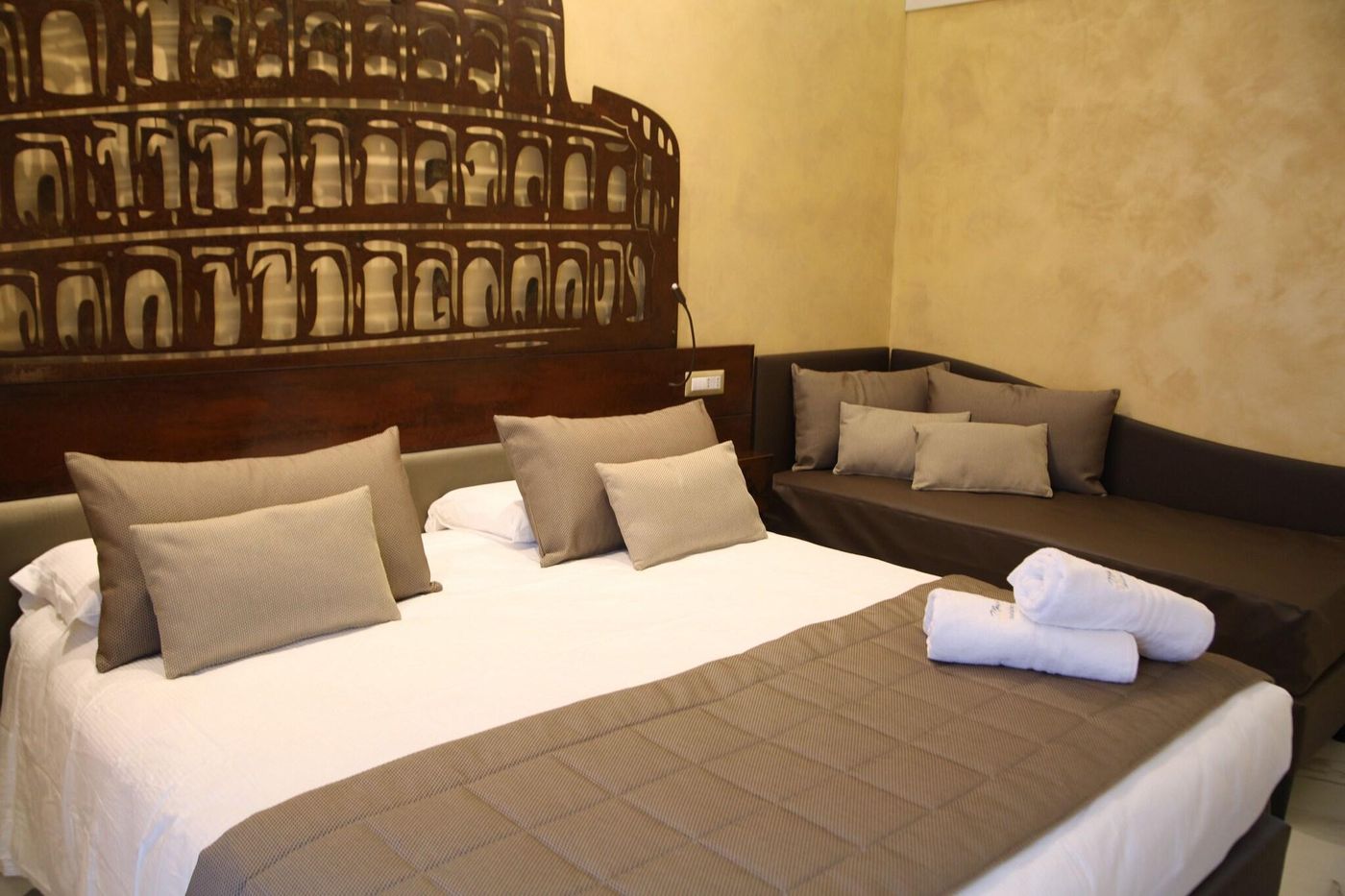 Maison-Tritone-Room-33