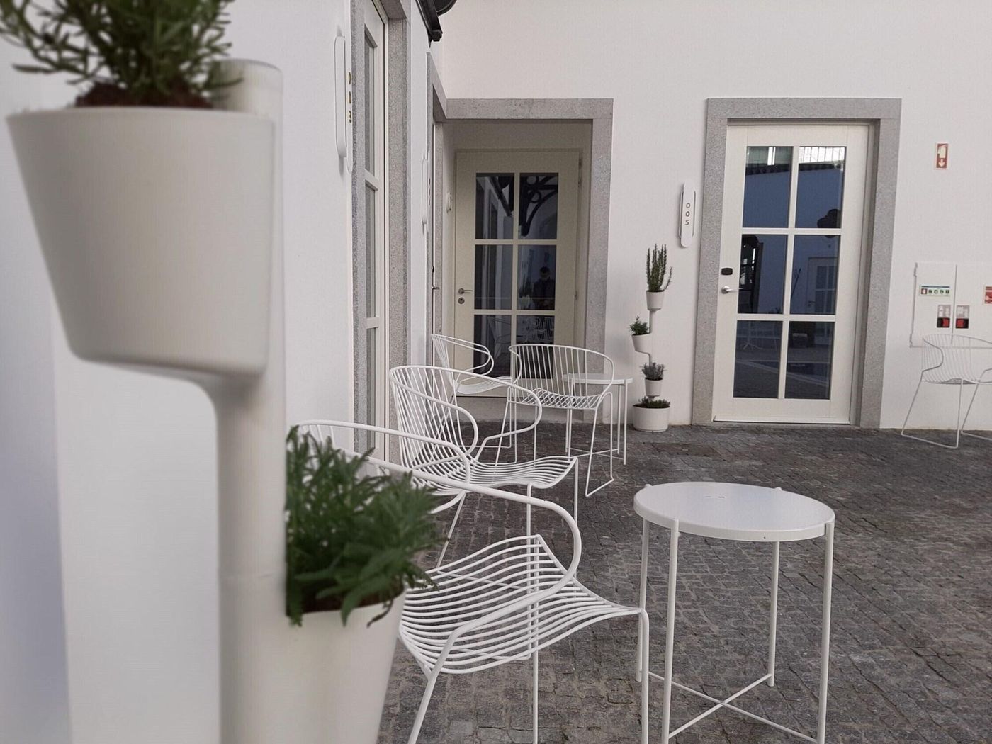 Mourasuites-Hotel-Terrace-51