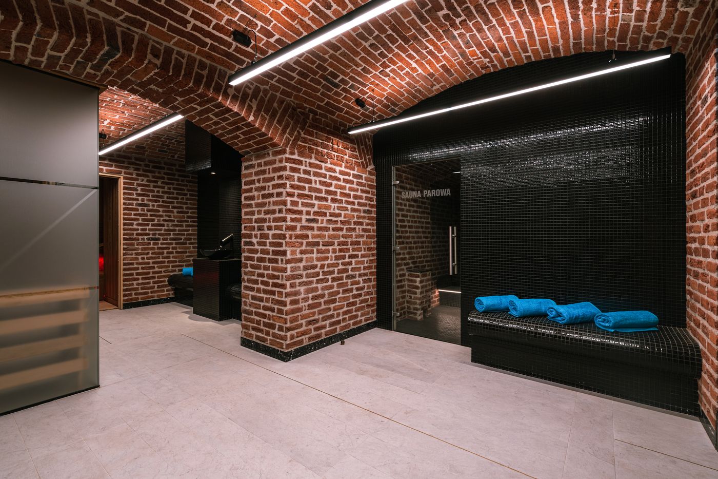 Ferreus-Modern-Art-Deco-Sports-and-Entertainment-33