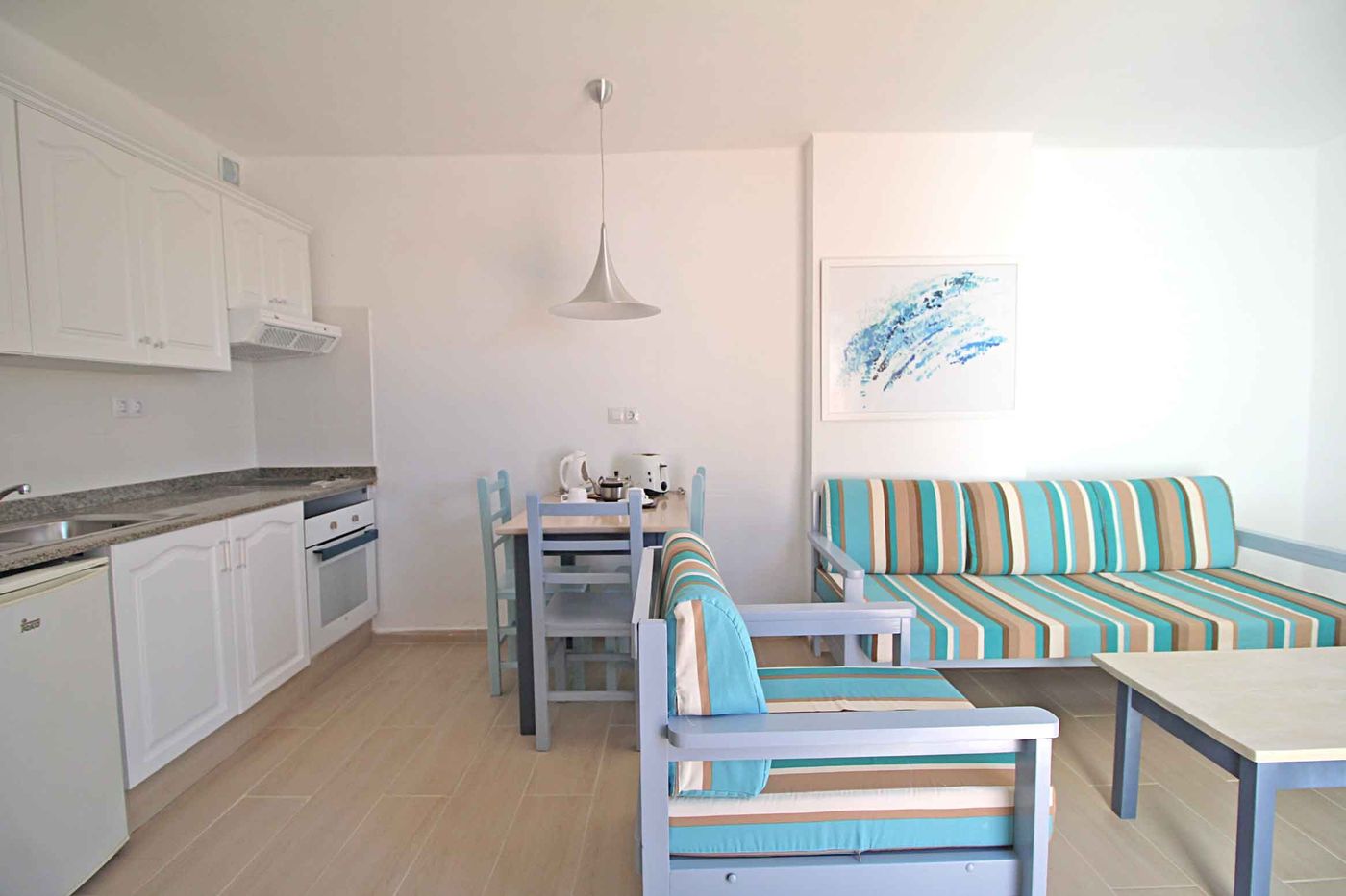 Los-Tulipanes-Room-25