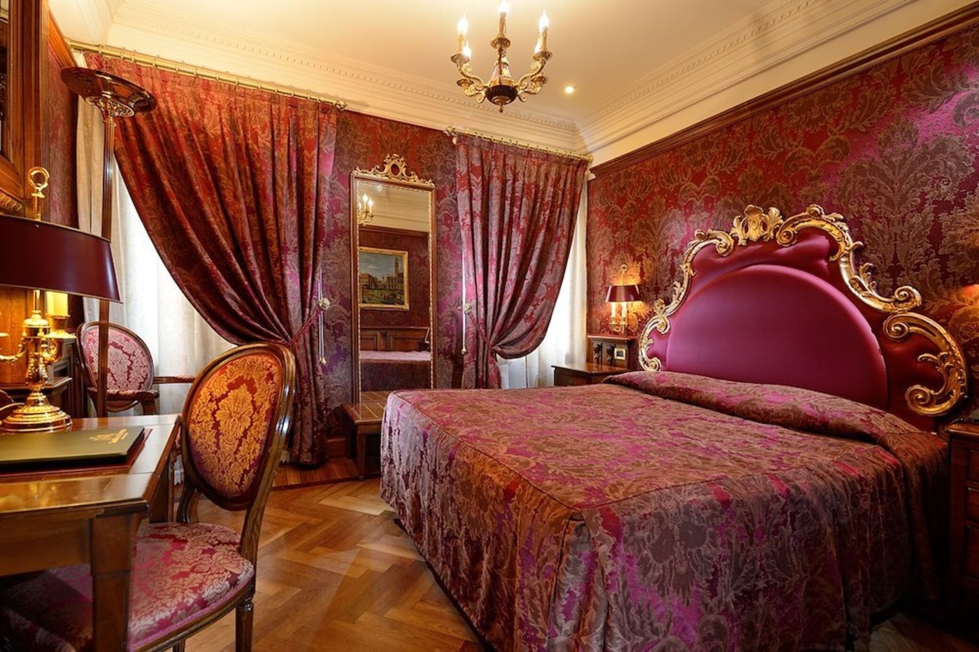 San-Marco-Luxury---Bellevue-Luxury-Suites-Room-2