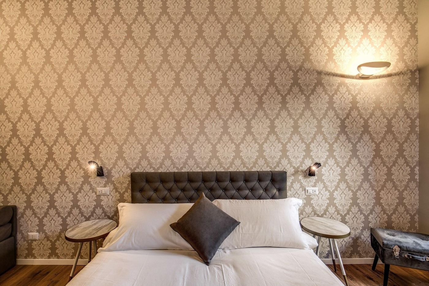 Elysium-Suites-Room-17