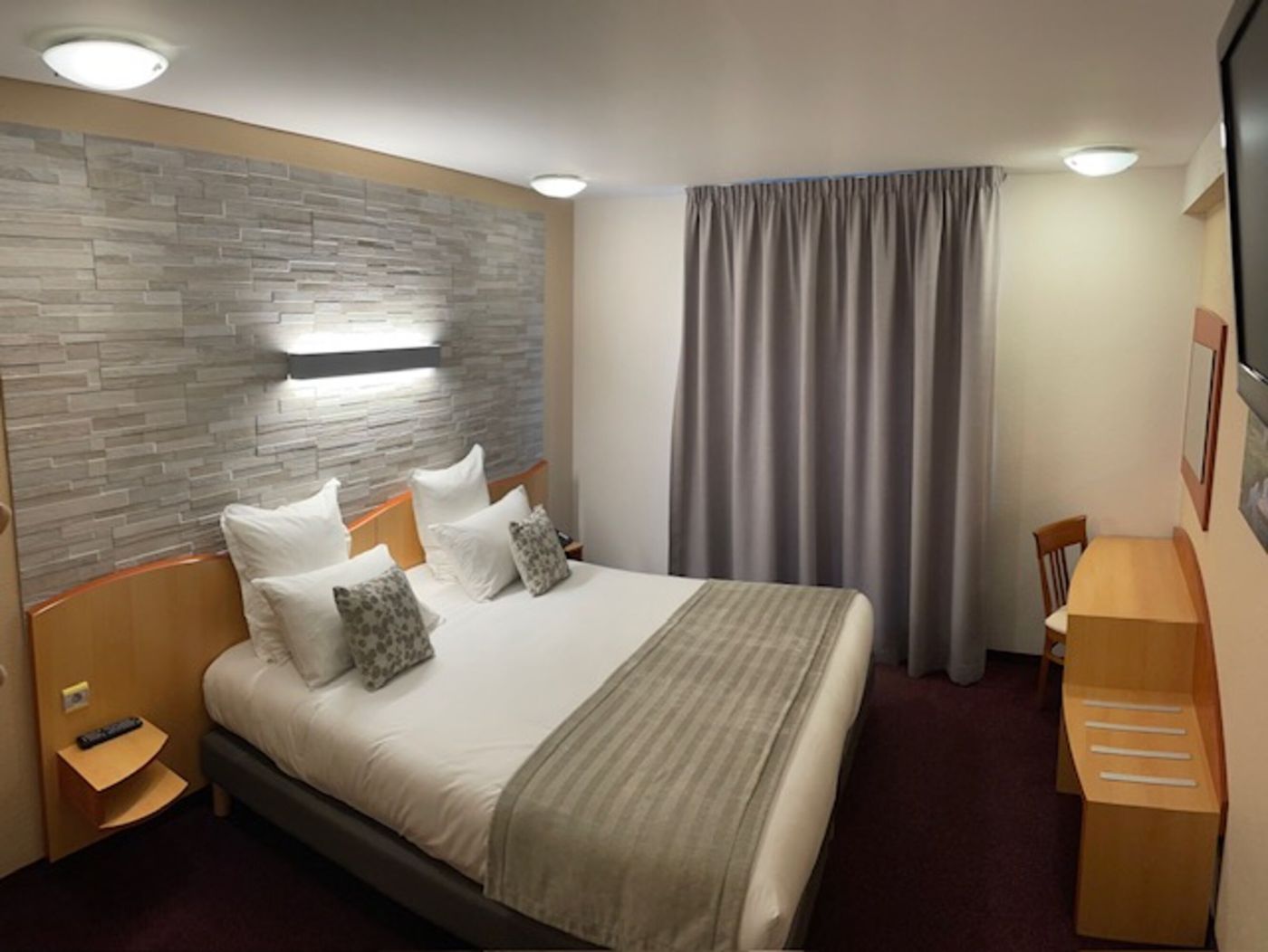 Hotel Saint Georges-France-LOURDES-Room-8