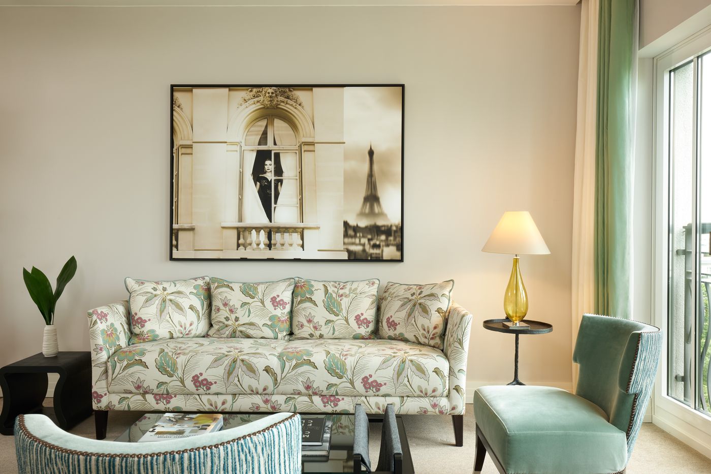 The-Charles-Hotel-Room-9