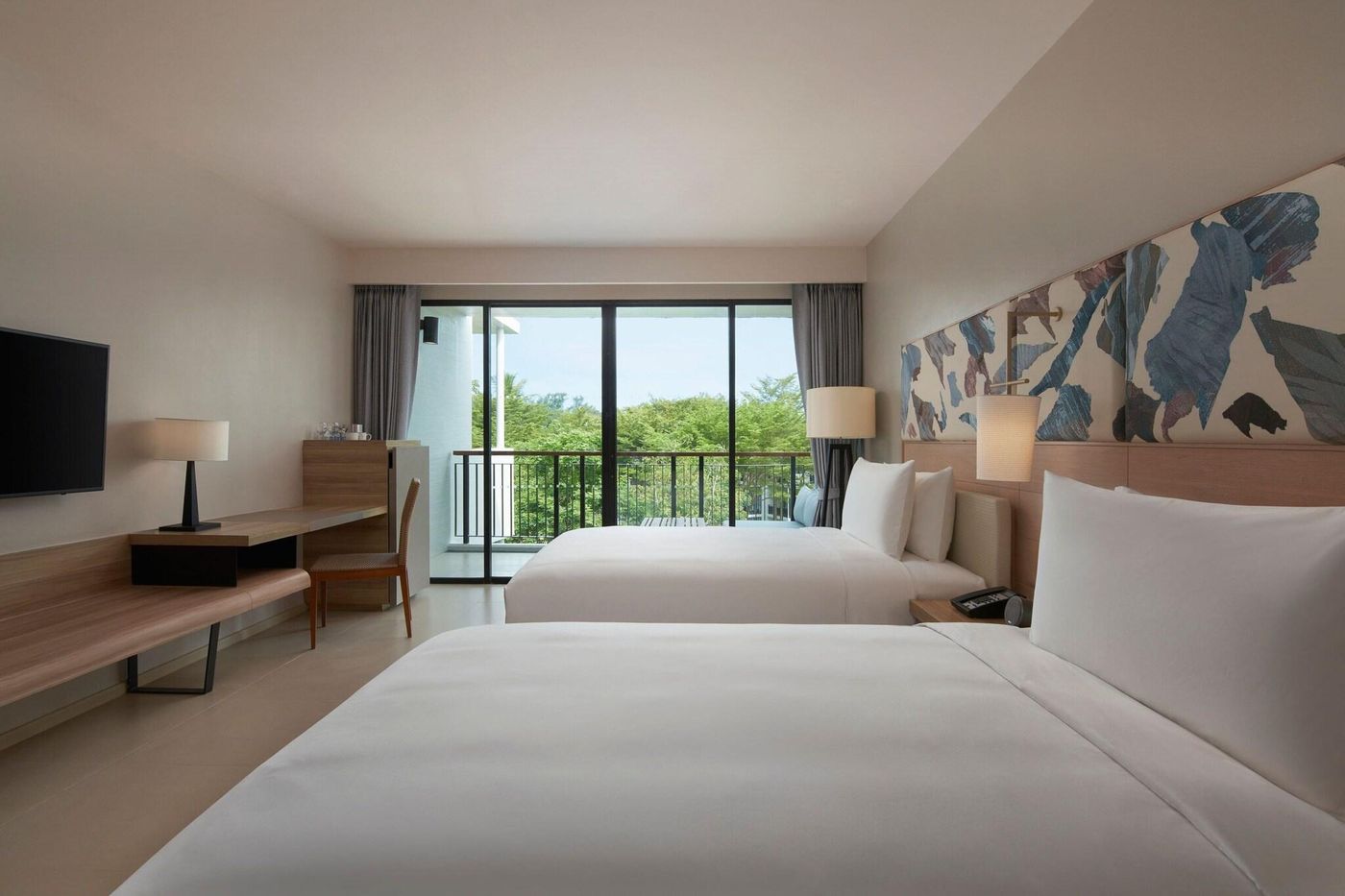 Holiday-Inn-Resort-Phuket-Mai-Khao-Beach-Room-35