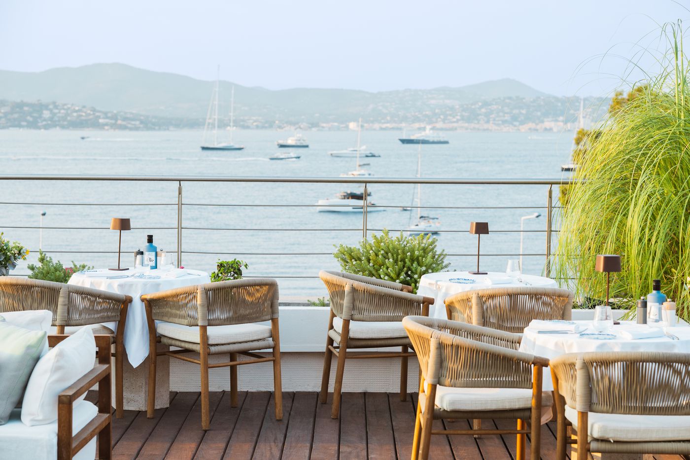 Kube-Hotel-St-Tropez-Terrace-16