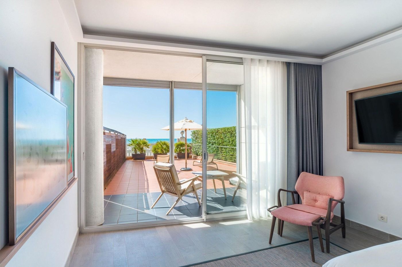 Le-Meridien-Ra-Beach-Hotel---Spa-Room-30