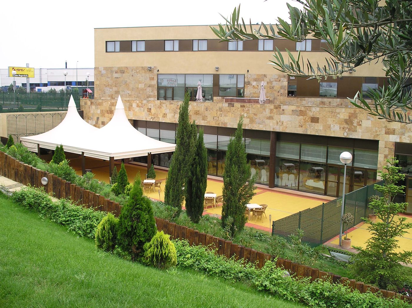 Sercotel-Hotel-Spa-La-Princesa-Terrace-3