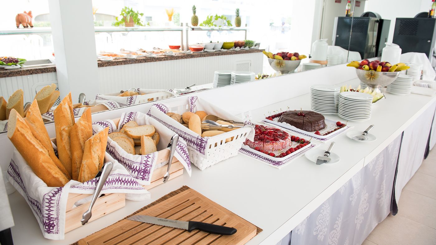 Chevy Hotel & Suites