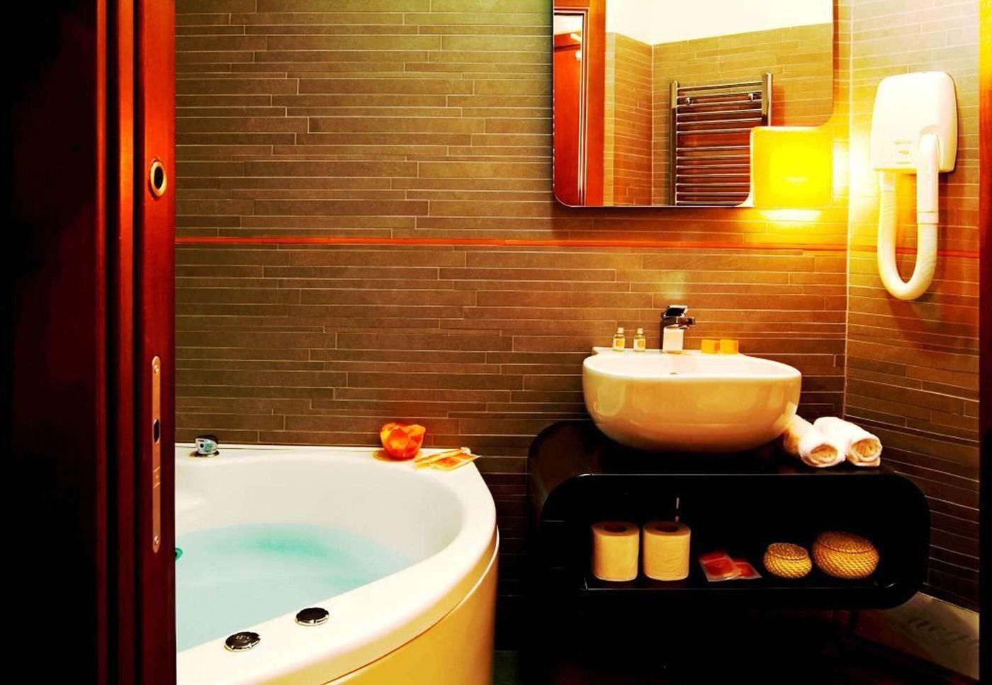 Orange-Hotel-Room-26